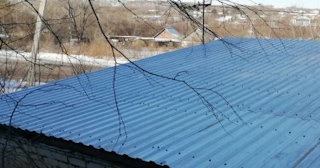 Демонтаж поликарбоната с крыши в Удомле - услуги по доступной цене от 628 рублей