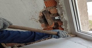Демонтаж оконных откосов по выгодной цене от 524 руб. в Удомле - Сварной-Дмл